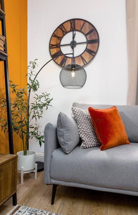 The Stylish 3-Bedroom Maisonette Retreat Stirling Exterior photo