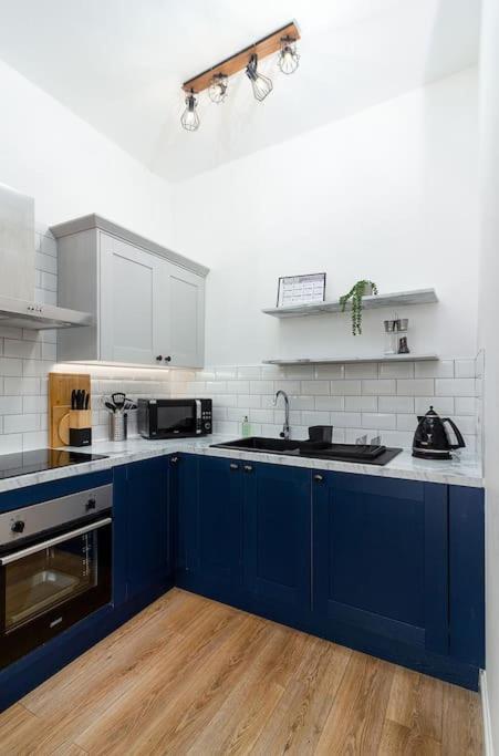 The Stylish 3-Bedroom Maisonette Retreat Stirling Exterior photo