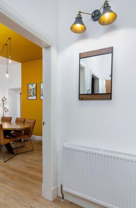 The Stylish 3-Bedroom Maisonette Retreat Stirling Exterior photo