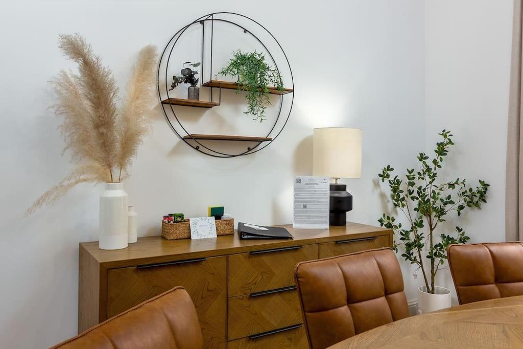 The Stylish 3-Bedroom Maisonette Retreat Stirling Exterior photo
