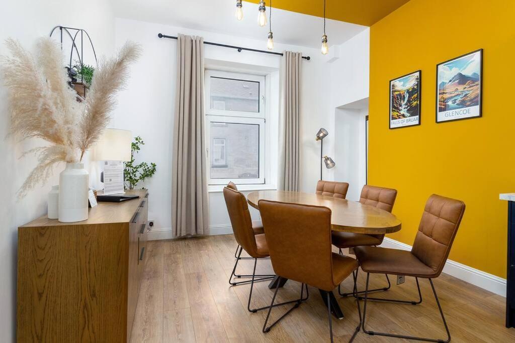 The Stylish 3-Bedroom Maisonette Retreat Stirling Exterior photo